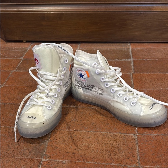 Converse Shoes - Converse Chuck Taylor All Star Vulcanized Hi
Off-White